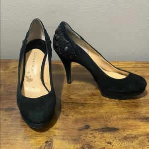 Gianni Bini Brenda Black Suede Rhinestone Platform Pumps  Size 7